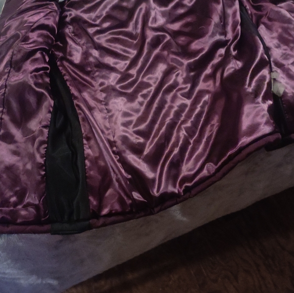 Woman's Calvin Klein purple puffer zip up quilted vest size medium - Picture 9 of 10